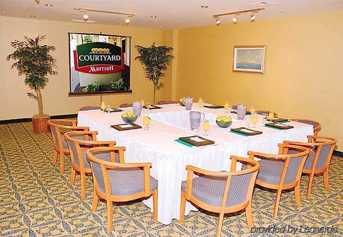 Courtyard By Marriott St. John'S Newfoundland Hotel Instalações foto